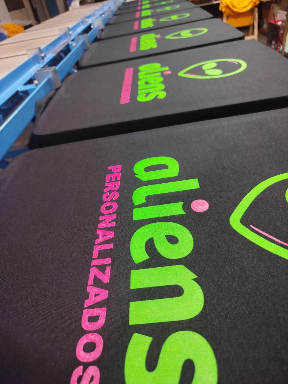 Camisetas pretas com a estampa da Aliens Personalizados
